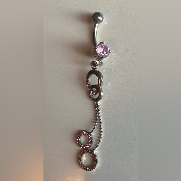 Pink dangle for navel - Picture 2 of 3